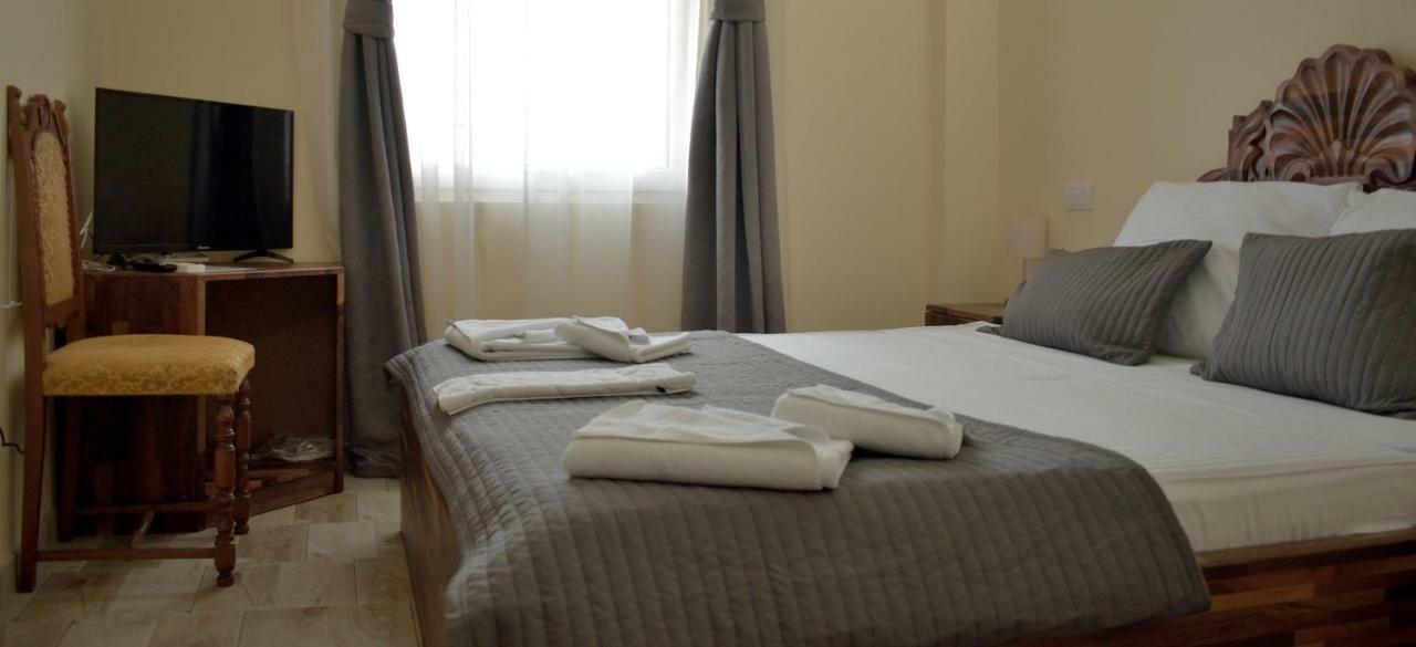 Hotel "Vir" Velika Plana Bagian luar foto