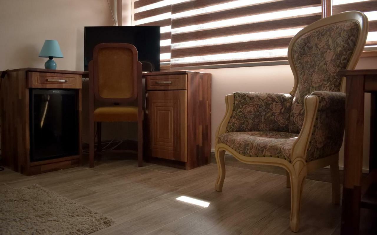 Hotel "Vir" Velika Plana Bagian luar foto